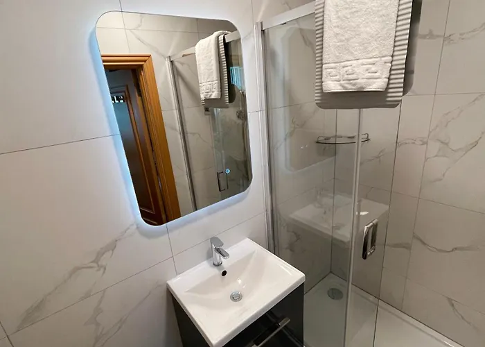 Broc House Suites
